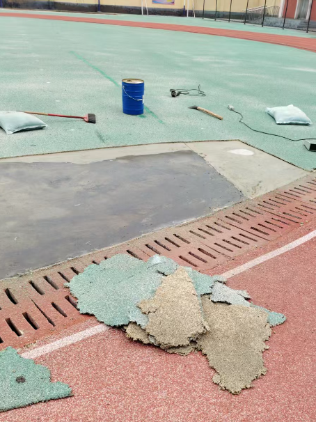 伊春球场翻新维修补、球场翻新修补改造